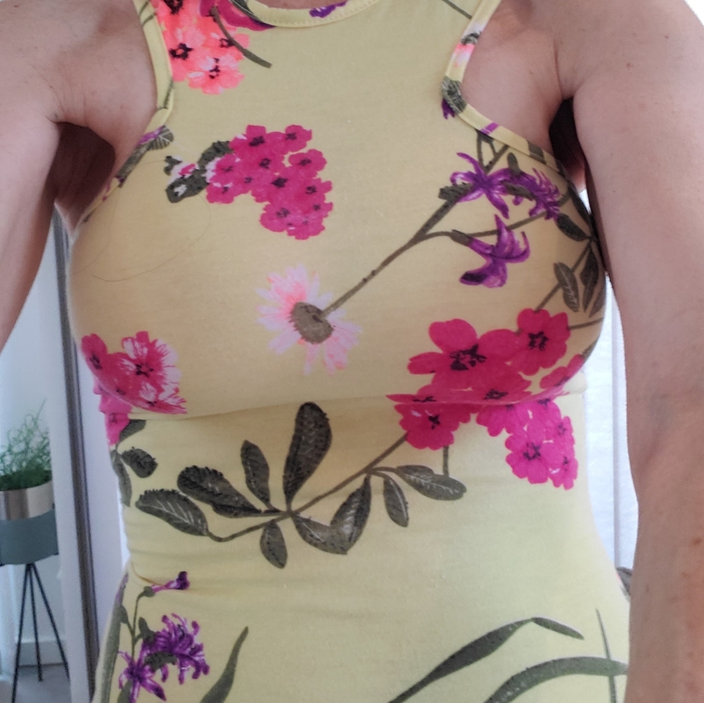 YELLOW FLORAL DRESS CLUB L  XS